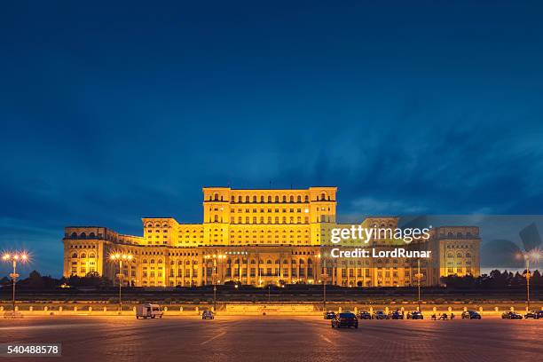 parlamentsgebäude von bukarest. - bucharest stock-fotos und bilder