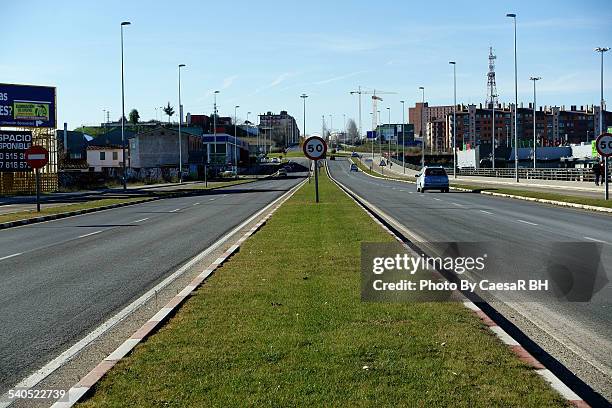 roads in the city - carreteras en la cuidad - zona industrial imagens e fotografias de stock