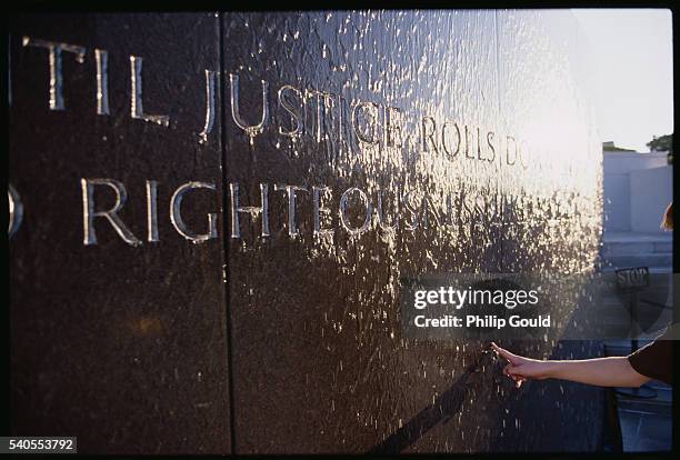 civil rights memorial - montgomery alabama stockfoto's en -beelden