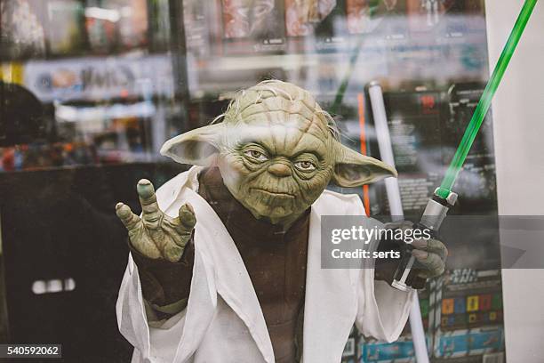 master yoda - yida stock pictures, royalty-free photos & images