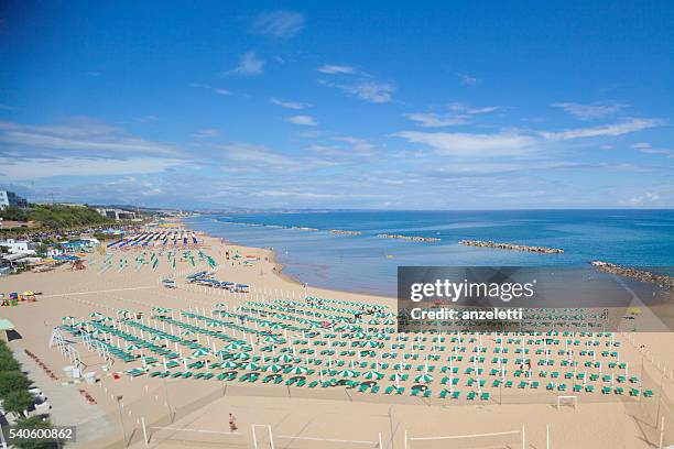 cala sveva strand in termoli, molise - molise stock-fotos und bilder