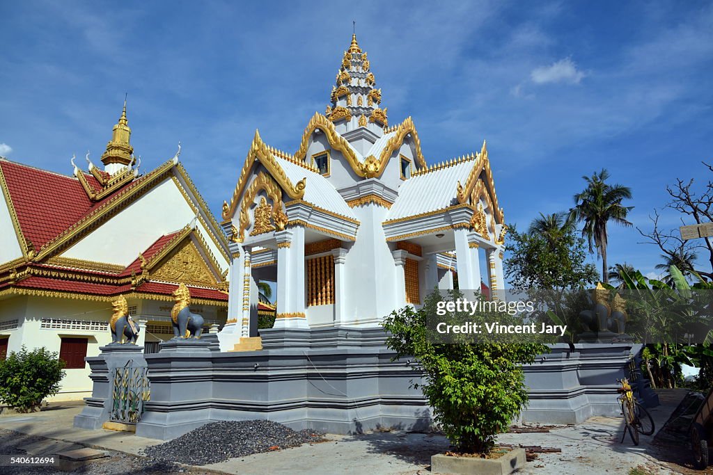 Wat Damrey Sar temple battambang Cambodia