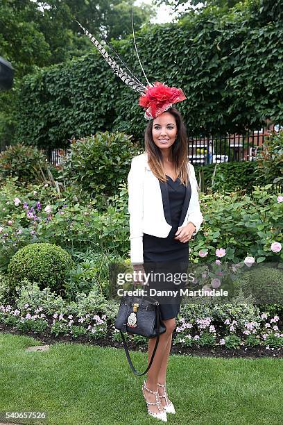 Racegoers arrives for day 3 of Royal Ascot at Ascot Racecourse on June 16, 2016 in Ascot, England.