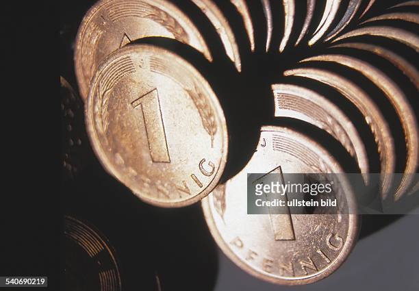 Ein Pfennig; Pfennigstück; Deutsche Mark; DM; Geld; Geldstück; Währung. Aufgenommen Februar 1992.