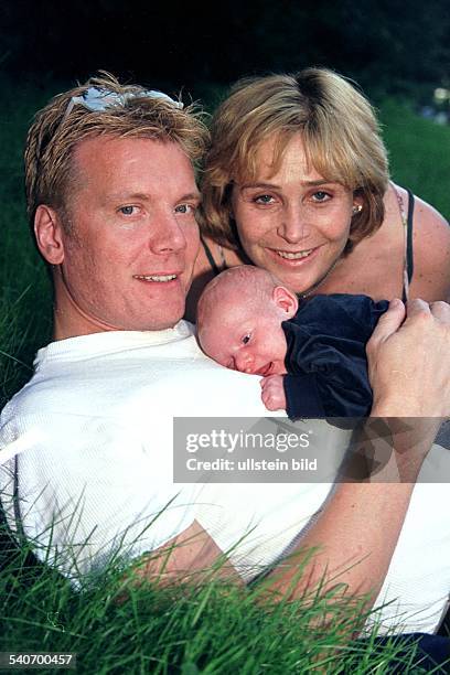 Claudia Kohde-Kilsch und ihr Verlobter Chris Bennett mit Sohn Finn.