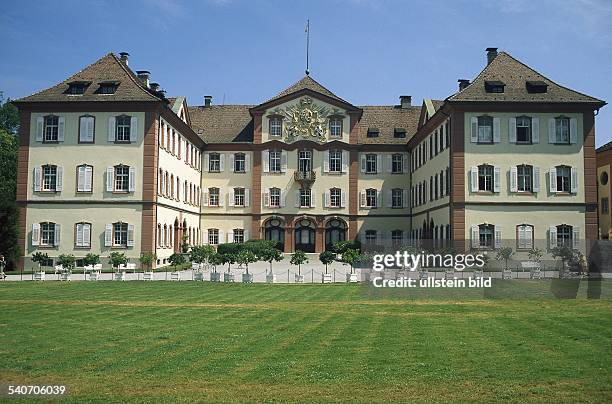 Schloss Mainau, Bodensee, 1739-1746 erbaut von Johann Caspar Bagnato: Insel und Schloss fielen 1928 im Erbgang an das schwedische Königshaus. Das...
