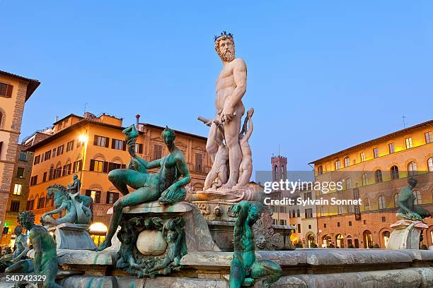 florence, neptune fountain - piazza della signoria stockfoto's en -beelden