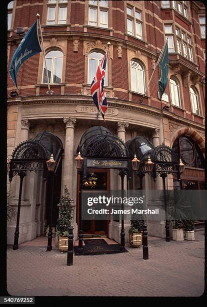 Entrance to Hampshire Hotel in London