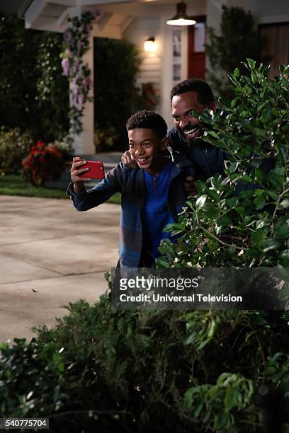 Going To Jail Party" Episode 104 -- Pictured: Sayeed Shahidi as Miles Russell, Mike Epps as Buck Russell --