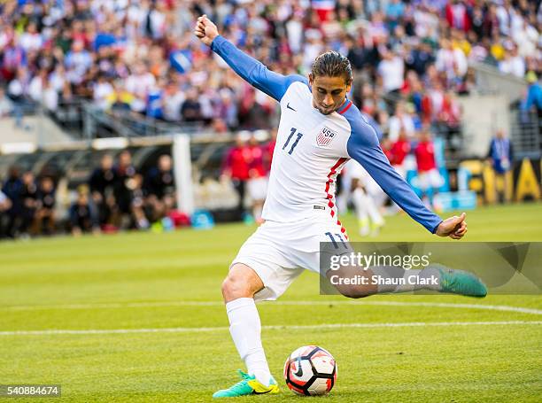 Alejandro Bedoya of United States takes a shot during the Copa America Centenario Quarterfinal match between United States and Ecuador at CenturyLink...