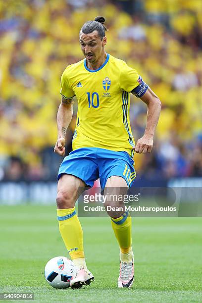 Zlatan Ibrahimovic of Sweden runs with the ball during the UEFA EURO 2016 Group E match between Italy and Sweden at Stadium Municipal on June 17,...
