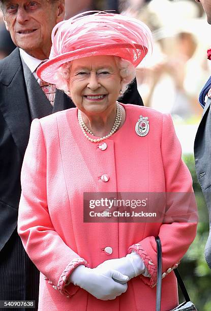 Queen Elizabeth II arrives into the Parade Ring on the fourth day of Royal Ascot at Ascot Racecourse on June 17, 2016 in Ascot, England.