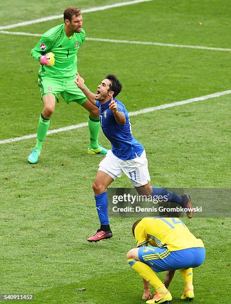 Eder of Italy celebrates after he scores his sides first goal during the UEFA EURO 2016 Group E match between Italy and Sweden at Stadium Municipal...