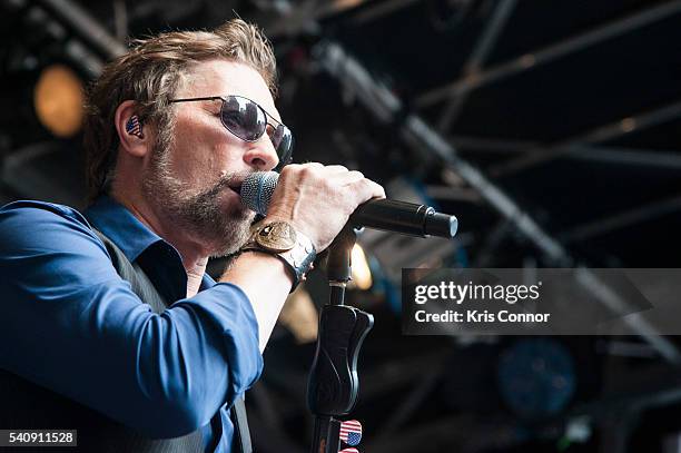 Singer Craig Morgan performs during "FOX & Friends" All American Concert Series at FOX Studios on June 17, 2016 in New York City.