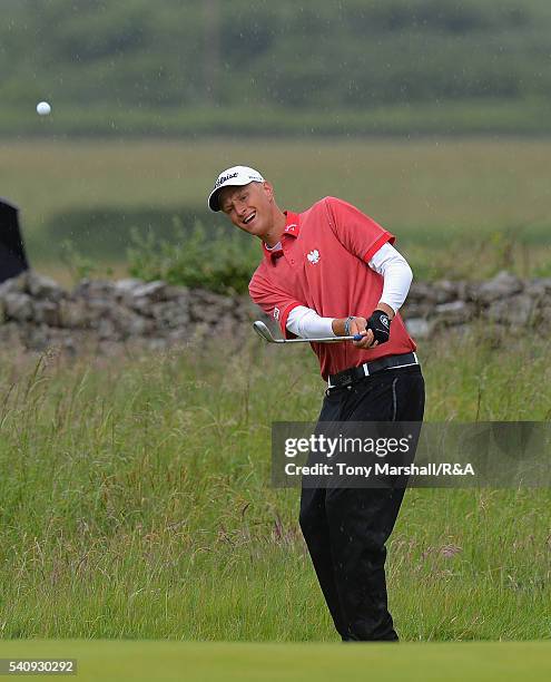 Adrian Meronk of Poland chips on to the 6th green during The Amateur Championship 2016 - Day Five at Royal Porthcawl Golf Club on June 17, 2016 in...