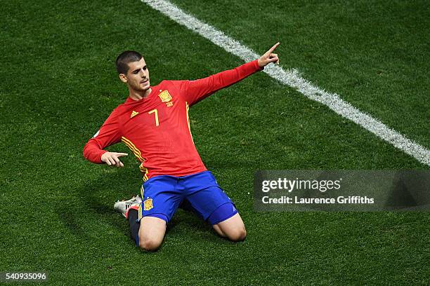 Alvaro Morata of Spain celebrates scoring his sides first goal during the UEFA EURO 2016 Group D match between Spain and Turkey at Allianz Riviera...