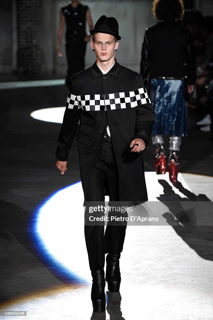 Dsquared2 - Runway - Milan Men's Fashion Week SS17