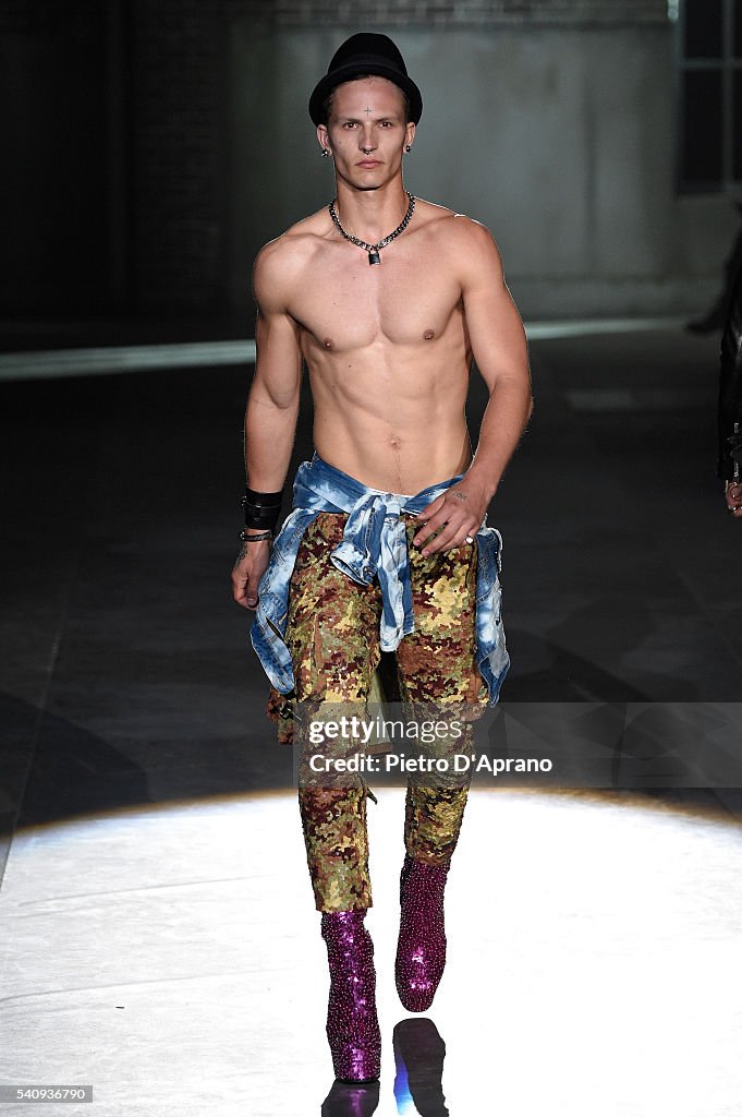 Dsquared2 - Runway - Milan Men's Fashion Week SS17