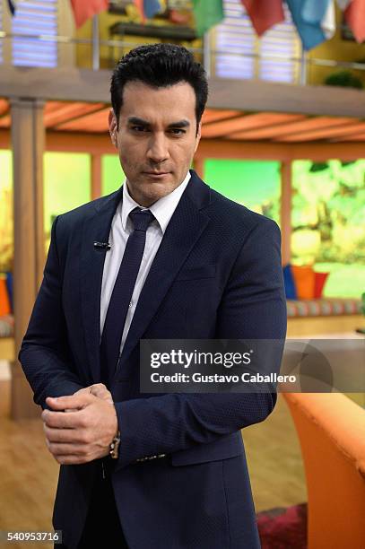 David Zepeda is seen on the set of 'Despierta America' at Univision Studios on June 17, 2016 in Miami, Florida.