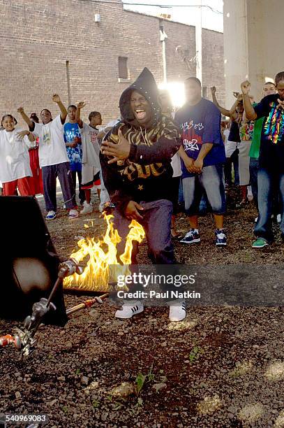 Chicago Rapper Ryme 606 Rhymefest Photos & High Res Pictures - Getty Images