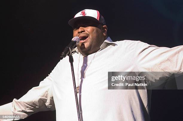 American singer Ruben Studdard performs onstage, Chicago, Illinois, April 9, 2004.