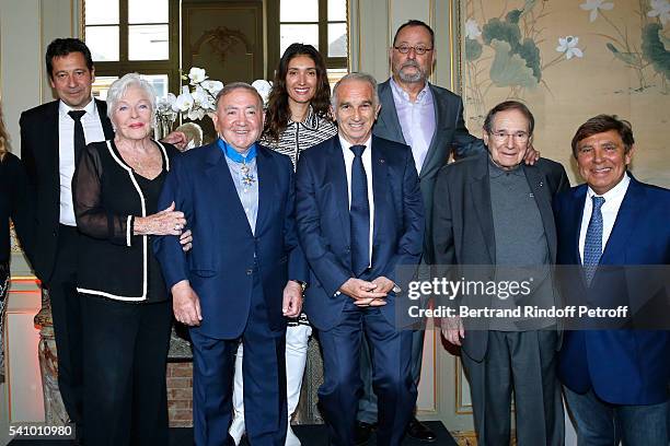 Laurent Gerra, Line Renaud who handed insignia to Levon, Levon Sayan, President of Cesar's Academy Alain Terzian, Jean Reno and his wife Zofia,...