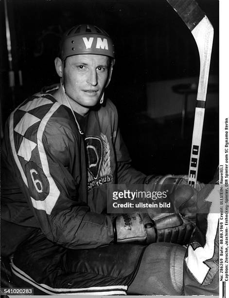 Eishockey-Spieler, trainer DDRSpieler vom SC Dynamo Berlin- 1969