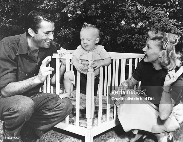 Schauspieler, USAmit seiner ersten Frau, Greta, und seinemSohn Carey Paul- 1950