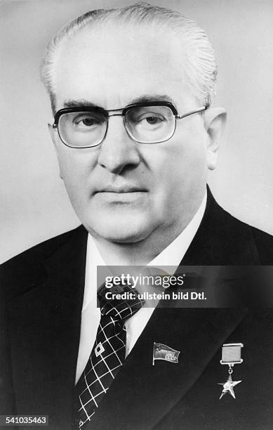 Politiker, UdSSRSowjetischer Bothschafter in Ungarn 1954-1597Generalsekretär der KPdSU 1982-84- undatiert