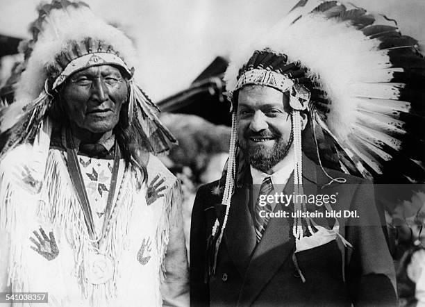 Italo Balbo*05.06.1896-+Offizier und Politiker, I- auf der Weltausstellung in Chicago als Ehrenhäuptling `Fliegender Adler' der Sioux-Indianer- 16./