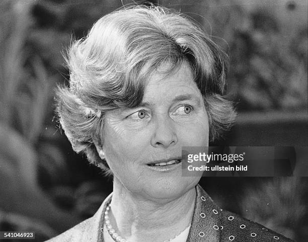 1932Ehefrau des CDU-PolitikersRichard von Weizsäcker- 1989