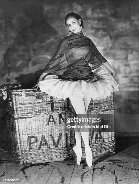 Anna Pavlova*12.02.1881-+Ballet dancer, Russia Principal artist of the Imperial Russian Ballet, St Petersburg- undated