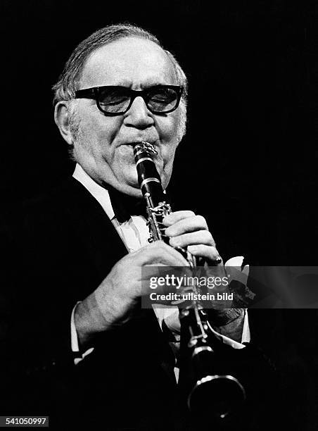 Goodman, Benny *-+Jazzmusiker, USA- Portrait, bei einem Auftritt im Sportpalast, Berlin- 1971