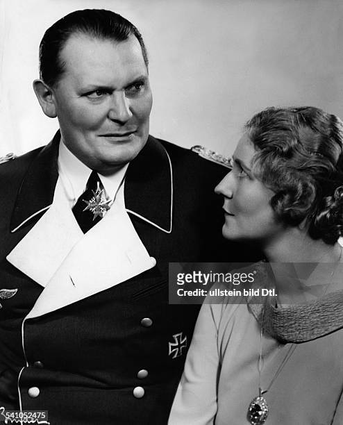 1946Politiker, NSDAP, D- mit seiner Ehefrau Emmy- 1935Foto: Atelier Binder