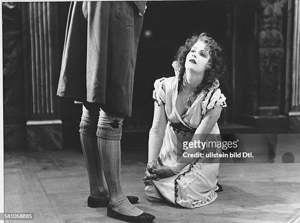 Garbo, Greta - Actress, Sweden - *-+ in the film 'The Story of Goesta Berling' Directed by: Mauritz Stiller Sweden 1924 Film Production: Svensk...
