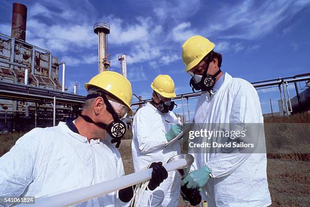 testing ground water - groundwater stockfoto's en -beelden