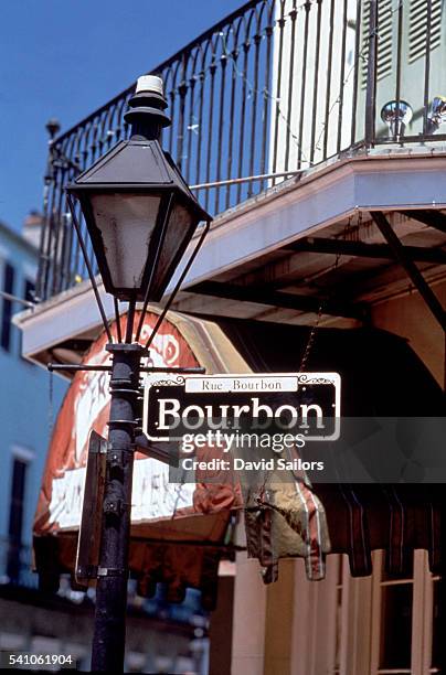 bourbon street sign - bourbon st sign stock pictures, royalty-free photos & images