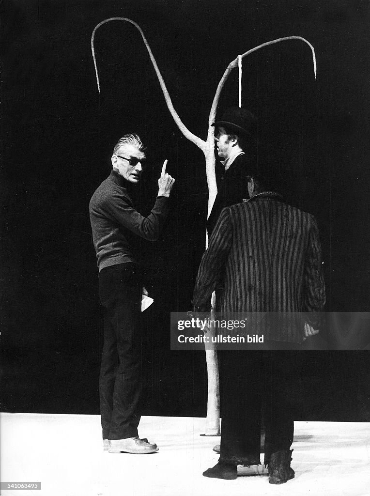 Beckett, Samuel - Schriftsteller, Irland/ (l.), bei Proben