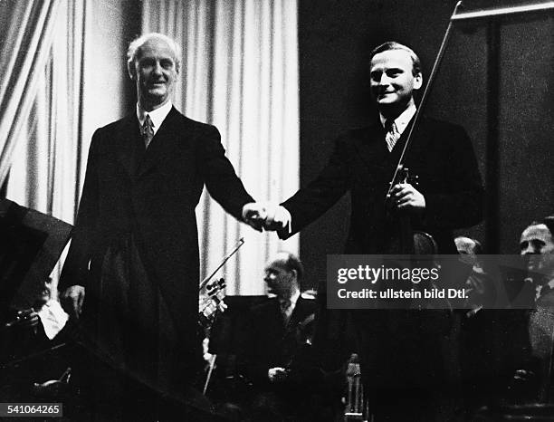 Furtwaengler, Wilhelm *25.01.1886-+Dirigent, Komponist, D- mit dem Violinisten Yehudi Menuhin nach einem Konzert im Titania Palast, Berlin