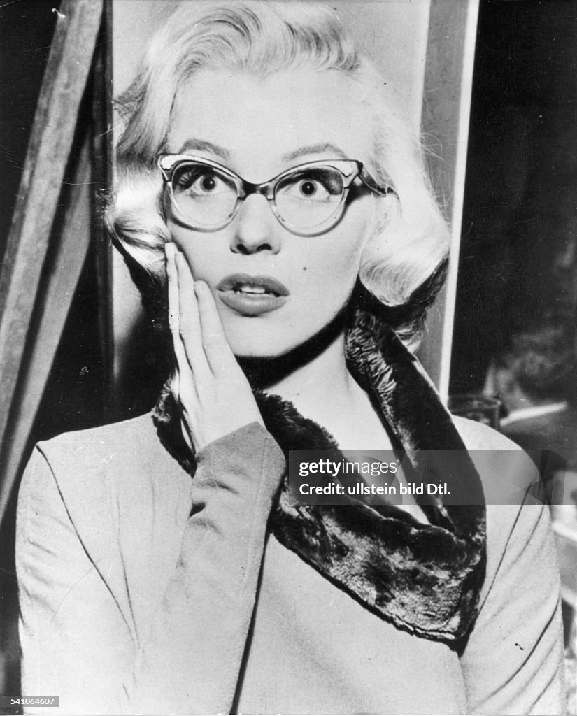 Monroe, Marilyn - Actress, USA - *01.06.1926-05.08.1962+ Scene from the movie 'How to Marry a Millionaire'' Directed by: Jean Negulesco USA 1953 Produced by: 20th Century Fox Vintage property of ullstein bild