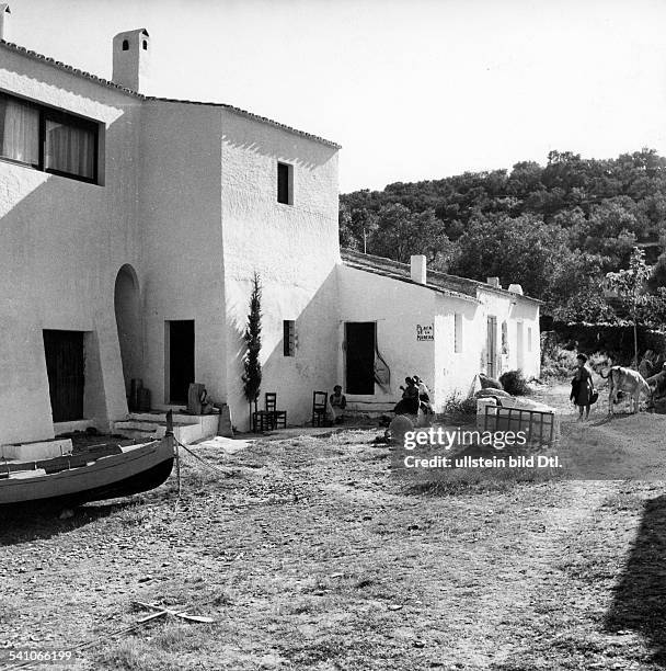 Dali, Salvadore - Painter, Spain*-+- he home of Salvador Dali in Port Lligat near Cadaques, Catalonia, Spain - exterior view - 1956- Photographer:...
