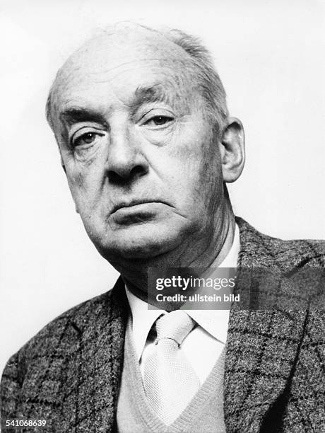 Vladimir Nabokov *23.04.1899-+Schriftsteller, Schmetterlingsforscher,USA Porträt - 1974