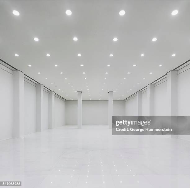 empty room - soffitto foto e immagini stock
