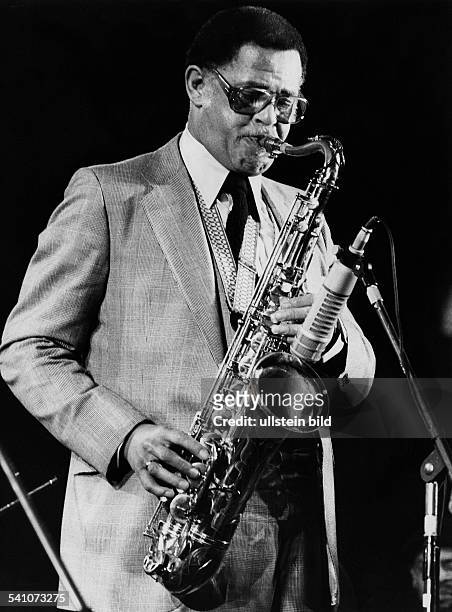 Gordon, Dexter *-+Saxophonist, jazz musician, USA