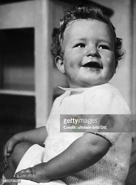 Architekt, D- Sohn von Rudolf Hess im Alter von zwei Jahren- ca. 1938