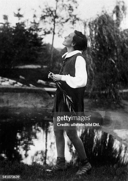 Bergner, Elisabeth - Actress, Austria - *22.08.1897-+ Scene from the film 'Der Geiger von Florenz'', directed by: Paul Czinner, Germany - 1926 -...