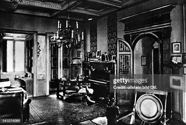 Puccini, Giacomo *22.12.1858-+Komponist, Italien- sein Arbeitszimmer in der Villa in Torre del Lago, Toskana - 1958