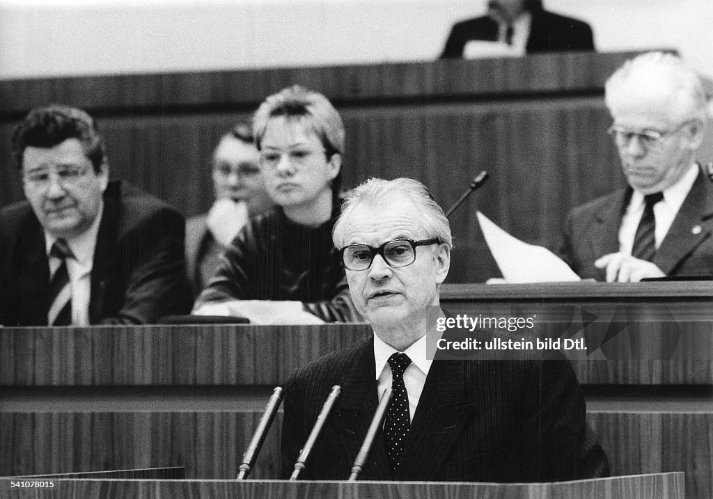 Modrow Modrow, Hans 1928Politiker, PDS; DDRder Ministerpräsident bei der ...