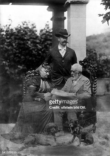 Arnold Böcklin*16.10.1827-+Bildender Künstler, Maler, Bildhauer, Schweizmit Ehefrau und Sohn Carlos auf der Terrasse seiner Villa in San Domenico bei...