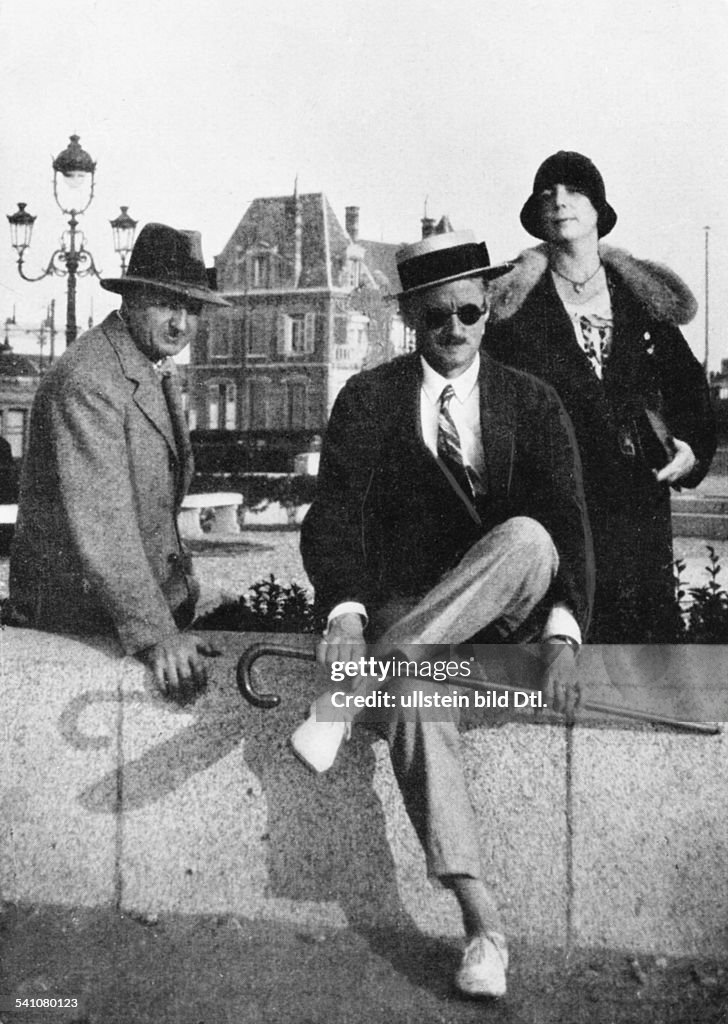 James Joyce, Schriftsteller, Irland, mit Ehefrau und Gilbert